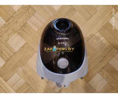 Пылесос Samsung VS-5241. Мощность 1800 вт.