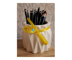 Ваза с кисточками для макияжа (20шт), новые, изделие из гипса