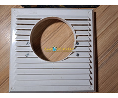 Решетка вентиляции с отверстием d=15см и без-5шт