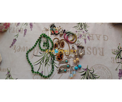 Вся бижутерия одним лотом.При покупке скидка