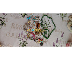 Вся бижутерия одним лотом.При покупке скидка