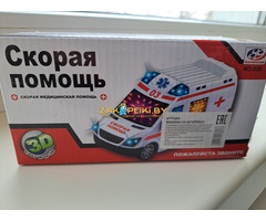 Скорая помощь Mercedes-Benz-машинка, новая, со световыми и звуковыми эффектами