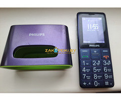 Моб.телефон PHILIPS Xenium E311 темно-синий, б.у
