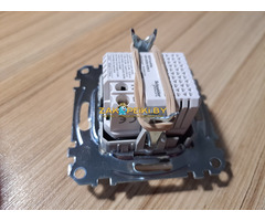 Розетка USB новая, Schneider, оригинал